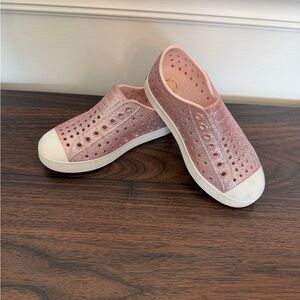 Pink glitter natives